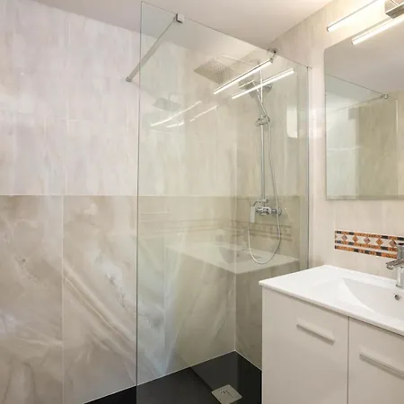 Hauzify I Apartament Milena Apartment *